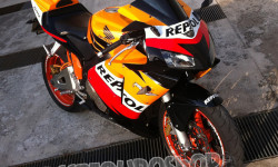 cbr 600 rr repsol centaroshop